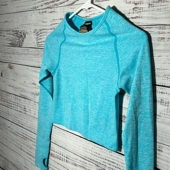 Pink Victorias Secret Seamless Baby Blue Long Sleeve Crop Top NWT Small - Picture 6 of 11